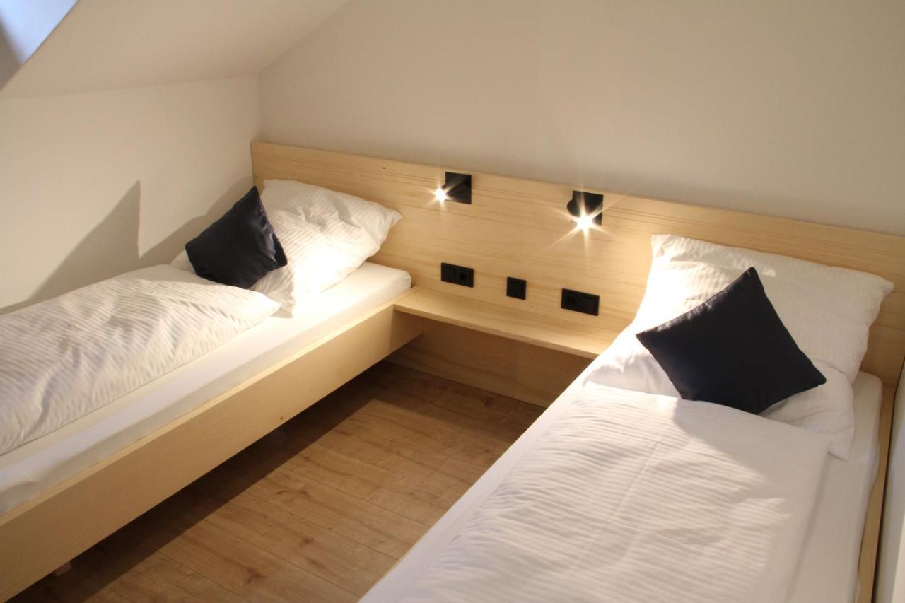 Chalet An Der Donau Direkt Bei Regensburg, 5 Sterne Dtv Pentling ภายนอก รูปภาพ